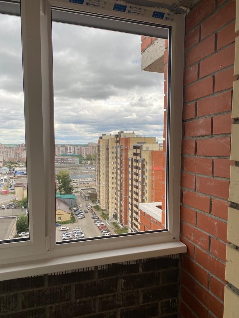 окно, застекленная лоджия, лоджия, дом кирпичный, остекление балконов