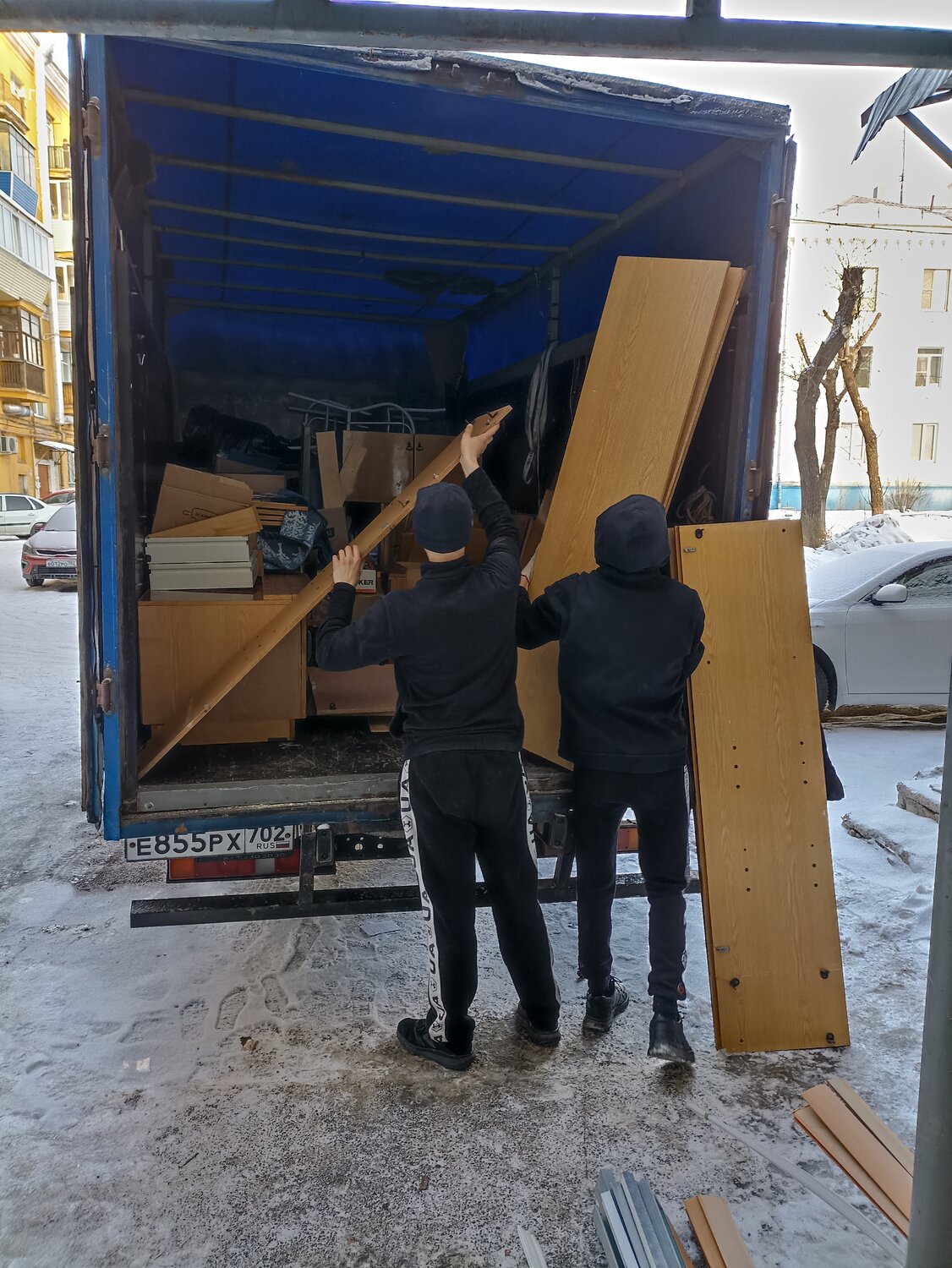 грузчики переезды, грузчик, грузчики сургут, грузчики казань, газель с грузчиками