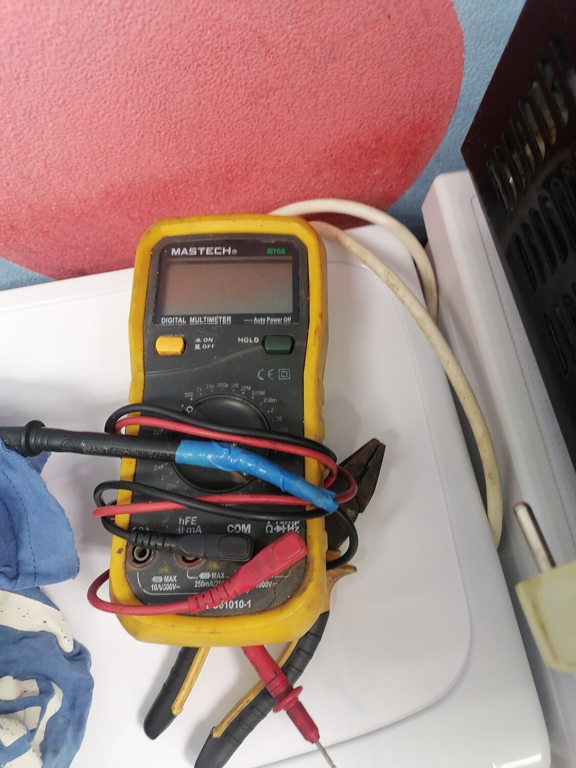 цифровой мультиметр fluke 17b+, цифровой мультиметр fluke 179, мультиметр fluke 179, мультиметр универсальный цифровой fluke, мультиметр цифровой