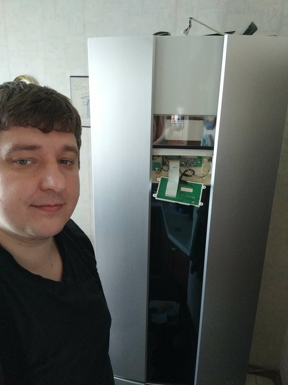 холодильник samsung, холодильник лж, холодильник, lg gc-l247 cbdc, мужчина
