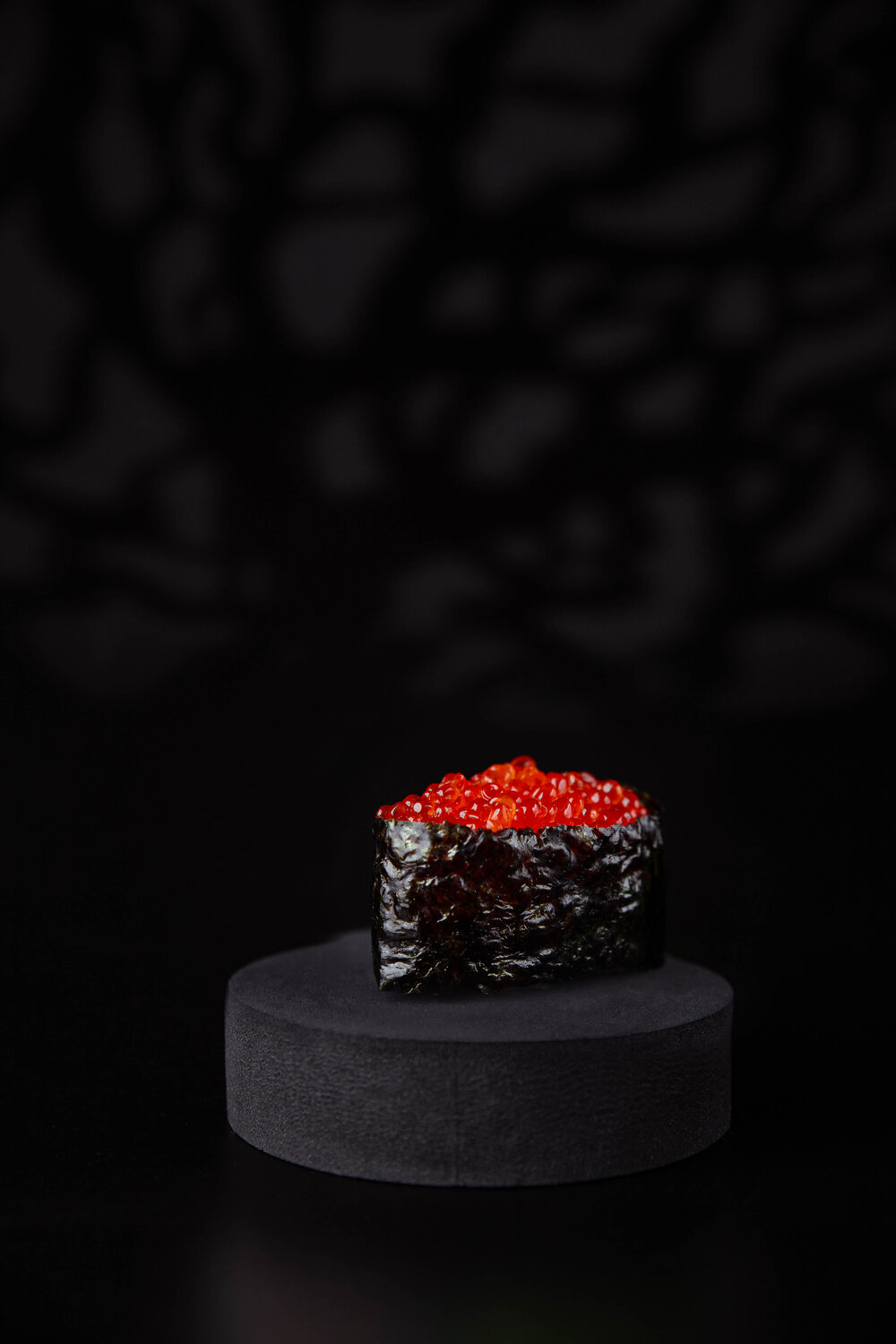 гункан с икрой, гункан с икрой тобико, гункан с икрой лосося, гункан икура, суши с икрой