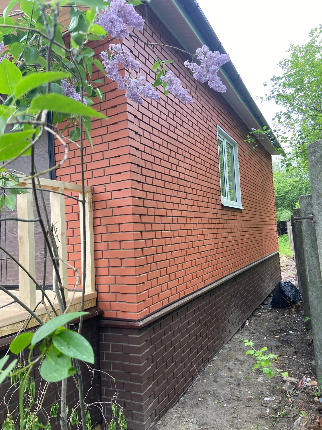 Установка фасадных панелей.