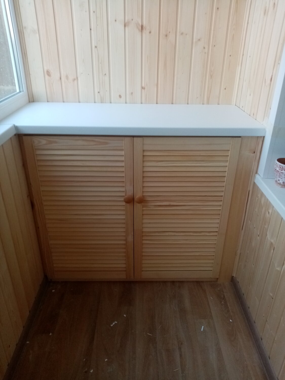 отделка балкона вагонкой, обшивка балкона вагонкой, балкон обшитый вагонкой, обшивка лоджии вагонкой, вагонка для балкона
