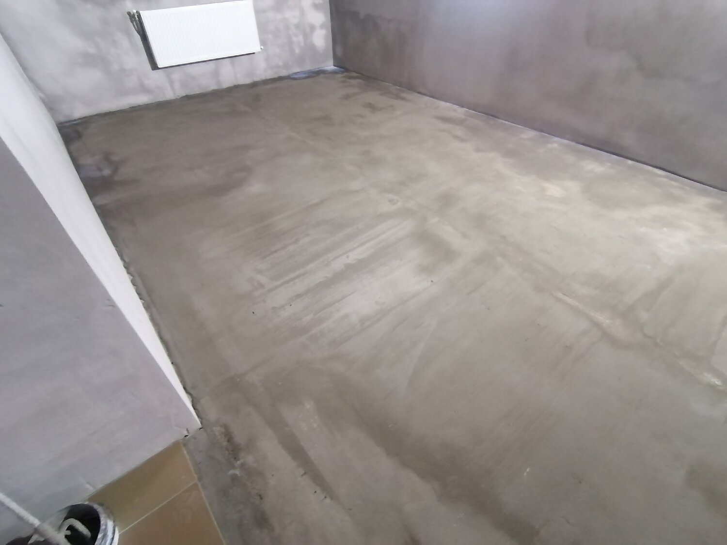 стяжка пола, устройство стяжки пола, полусухая стяжка пола, бетонная стяжка пола, полусухая стяжка