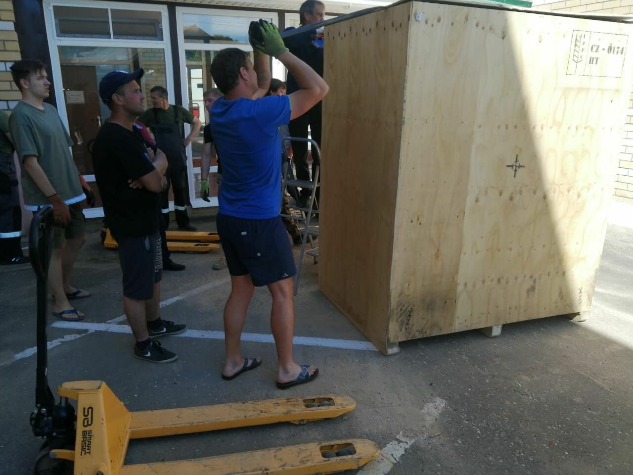 кроссфит зал, crossfit football, тир, человек, кросс фит