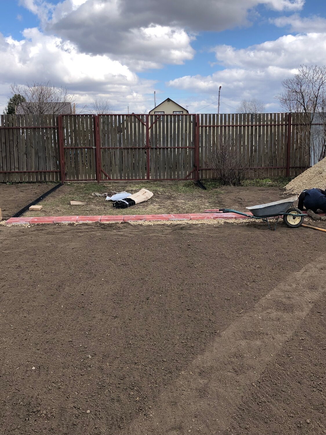 участок, подготовка участка под газон, выравнивание участка под газон, выравнивание участка, дачный участок
