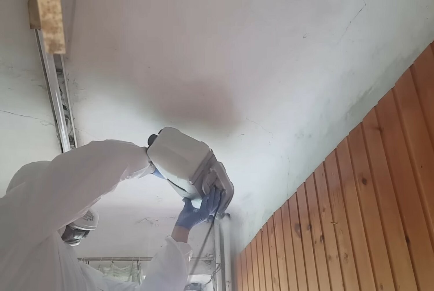 безвоздушная покраска стен и потолков, безвоздушная покраска, безвоздушная покраска стен, покраска стен безвоздушным аппаратом, механизированная покраска