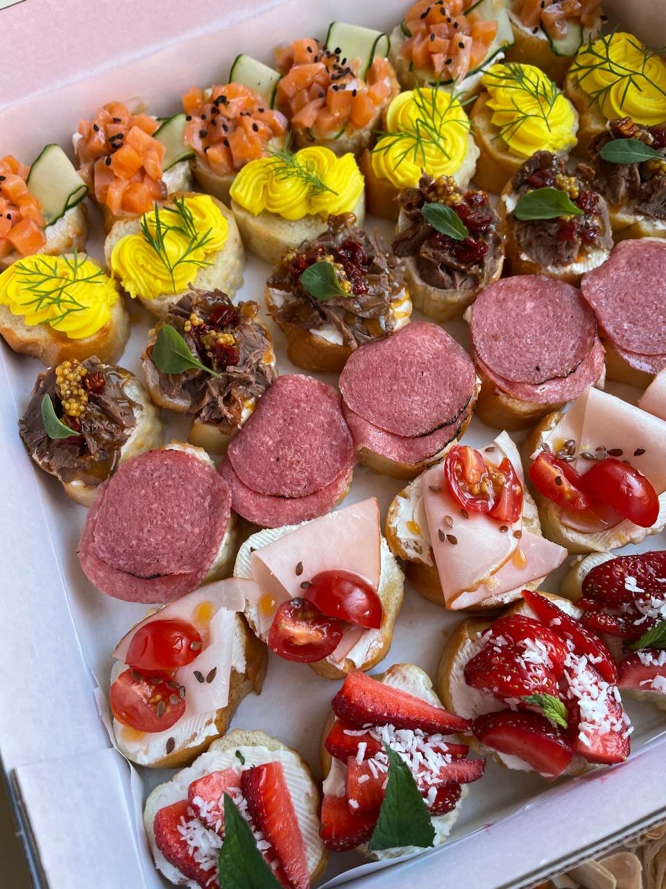 закуска, мини закуски, закуска бутерброды, закуска на праздничный стол, фуршет закуски