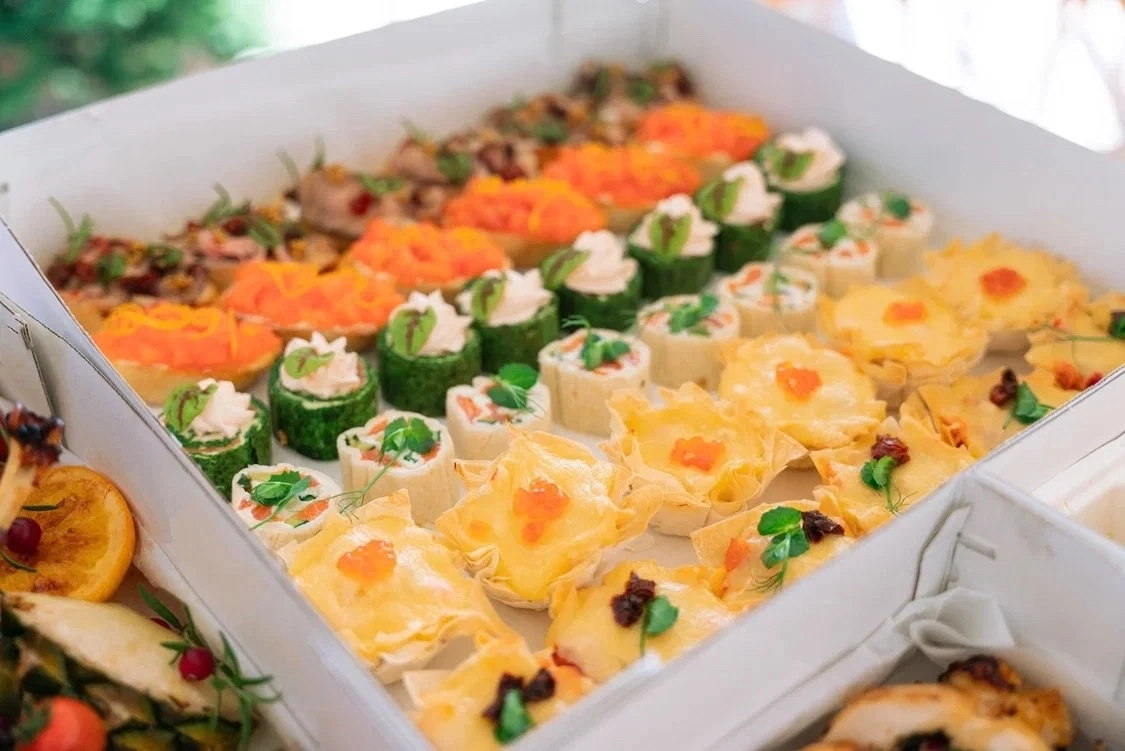 мини закуски для фуршета, закуска для фуршета, закуски фуршетные, фуршетная закуска, фуршетные блюда