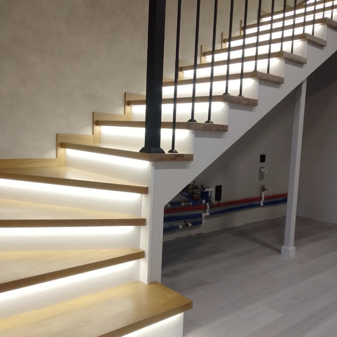 подсветка ступеней лестницы, подсветка лестниц, stairslight автоматическая подсветка лестниц, uzens автоматическая подсветка лестницы, автоматическая подсветка ступеней лестницы