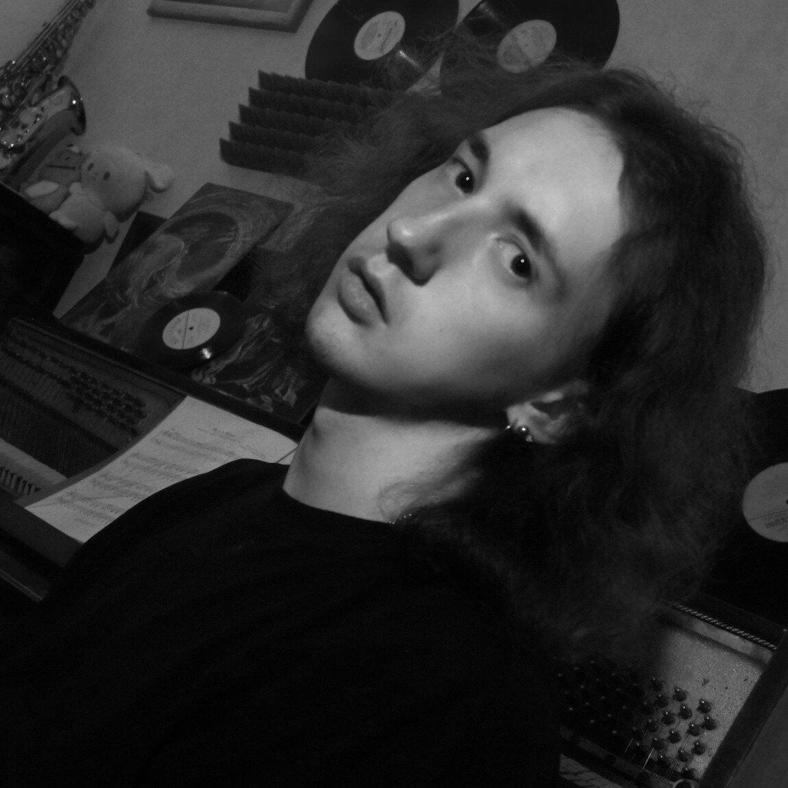 Лев Савельев