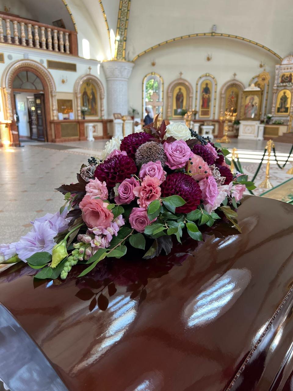 храмовая флористика плащаница пресвятой богородицы, храмовая флористика сретенский монастырь, организация похорон, храмовая флористика плащаница иисуса христа, храмовая флористика