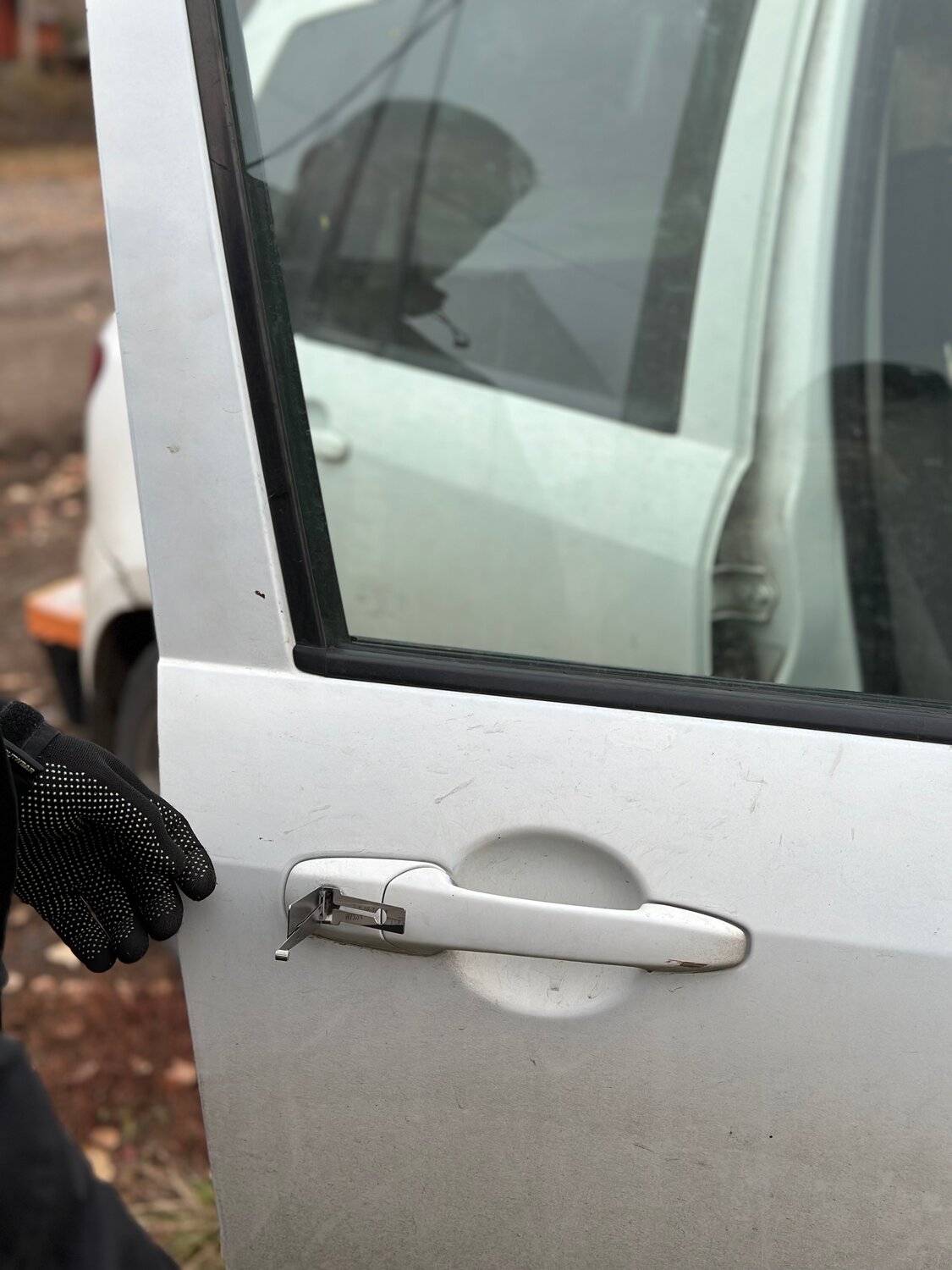 угон автомобиля, авто, дверь автомобиля, автомобильный замок, угон авто