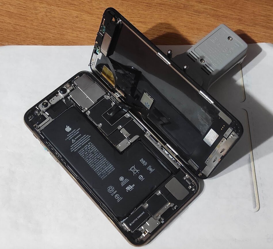 внутренности iphone 13 pro max, iphone xi max teardown, iphone 11 pro ifixit, мобильник, iphone x экран