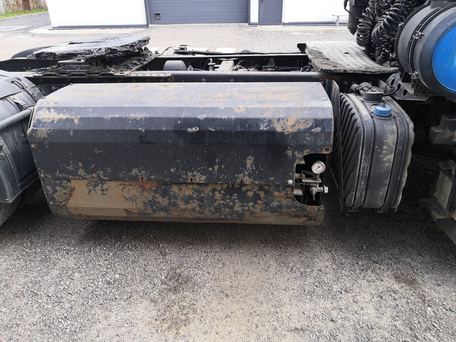 тягач маз, топливные баки.вольво fh 420, тягач вольво новый, тягач вольво, рама маз 544008