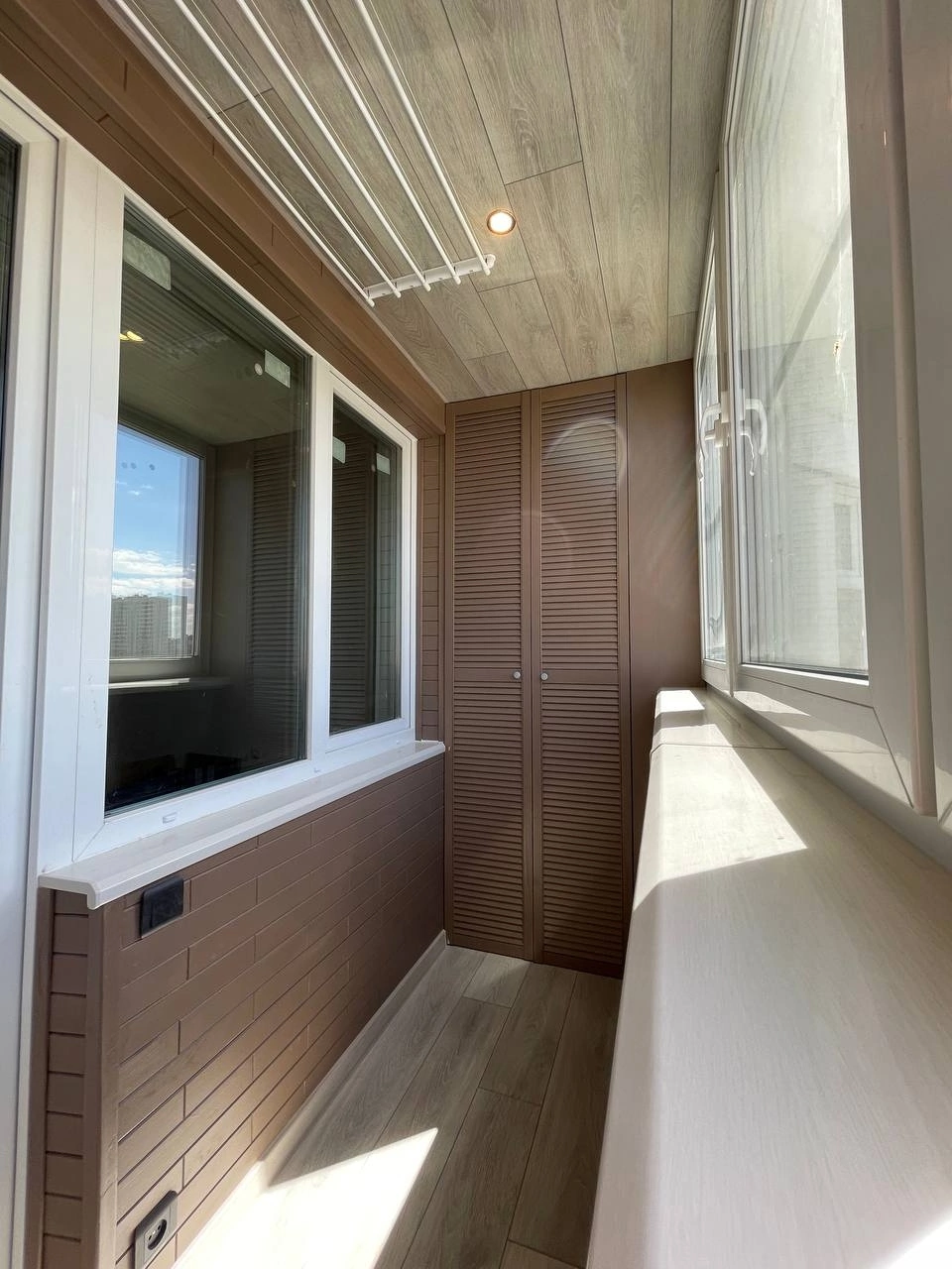 отделка балконов и лоджий, обшивка балкона, отделка балкона, лоджия отделка, лоджия вагонкой