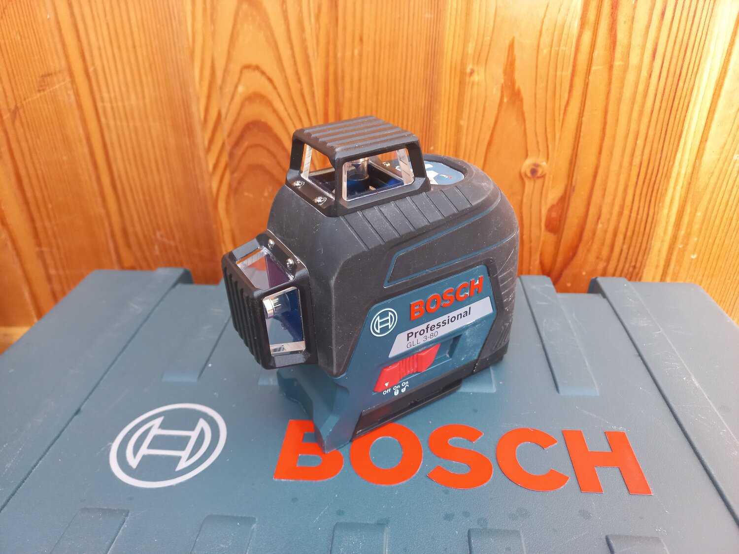лазерный уровень bosch, лазерный нивелир gll 3-80 professional, лазерный нивелир bosch gll 3-80+ кейс 0601063s00, нивелир bosch, лазерный нивелир bosch
