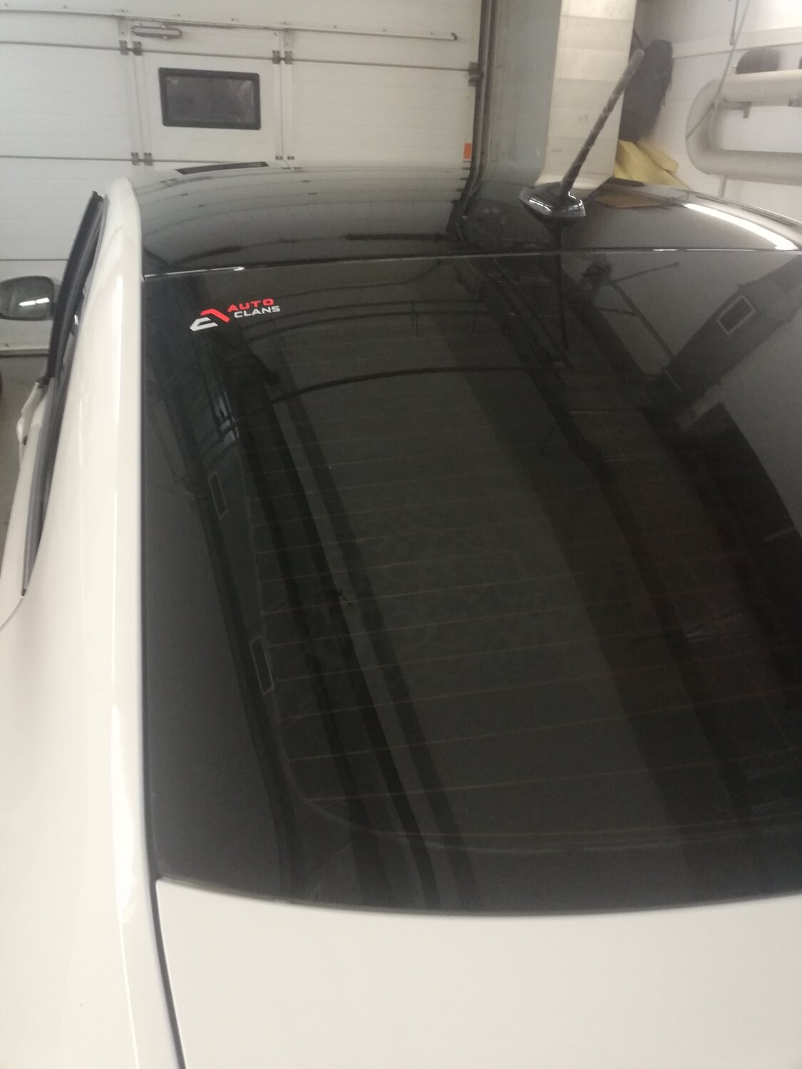 тонировка suntek 35, дефлекторы лобового стекла hyundai tucson, стекло, трещина на лобовом стекле, боковое стекло