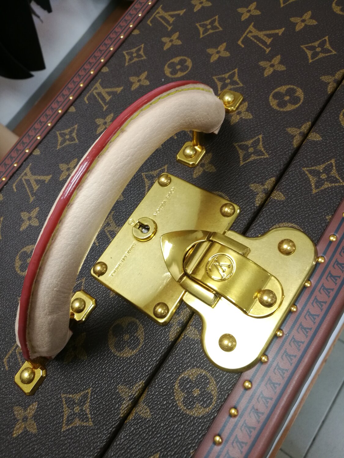 louis vuitton, луи виттон чемодан, замок для сумки louis vuitton, замок луи виттон, сумка louis vuitton мужская