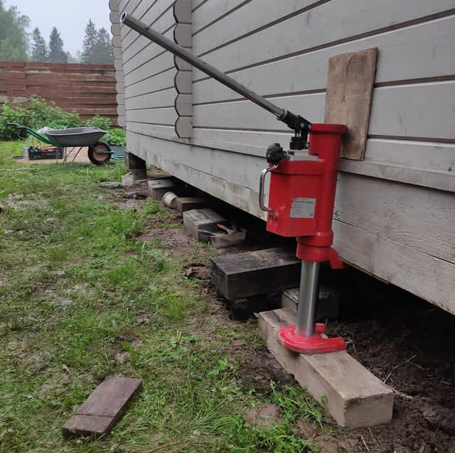домкрат для подъема деревянного дома, домкрат для дома, домкрат для поднятия дома, домкрат для поднятия деревянного дома, домкрат