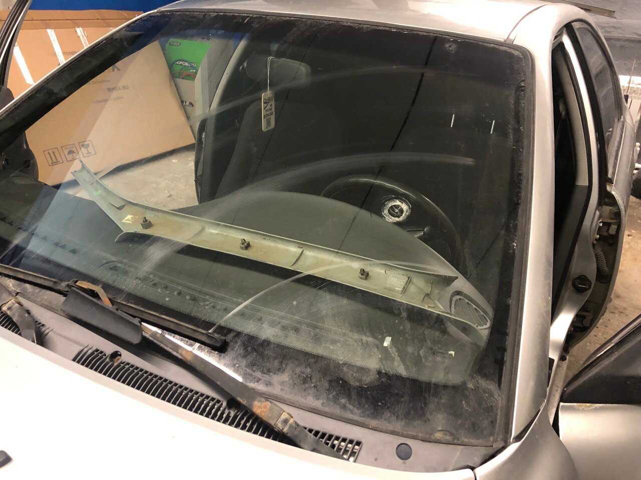 полировка лобового стекла, тойота королла 150 кузов полоса на лобовом стекло, лобовое стекло, автостекло, замена лобового стекла