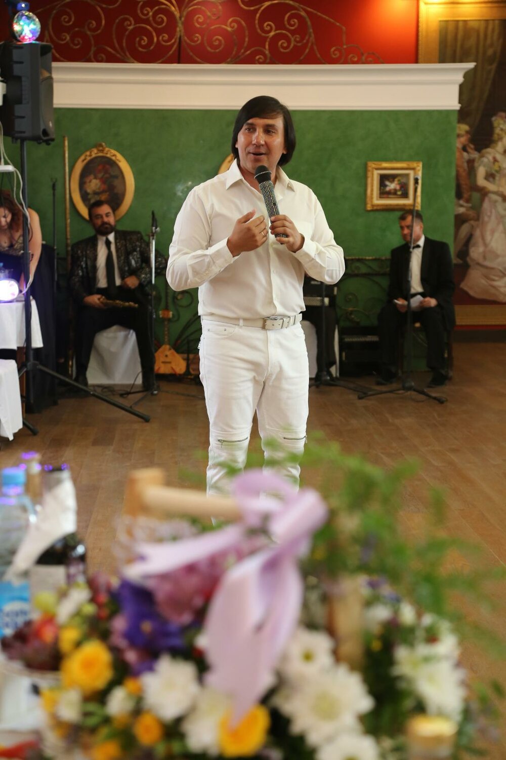 артур алиев, алиев артур ведущий, мужчина, ведущий, игорь самойлов астрахань ведущий