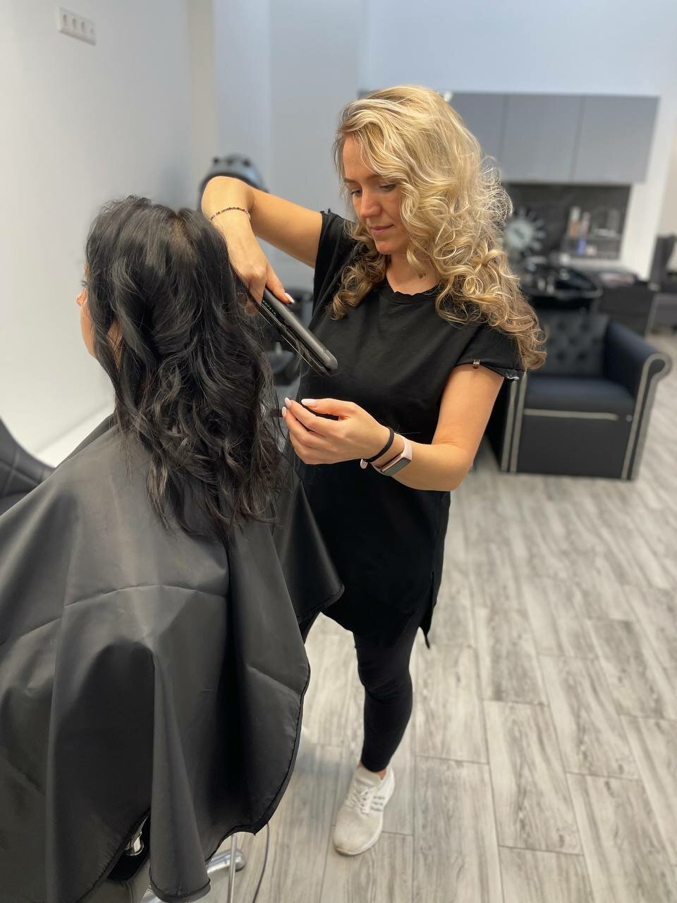 девушка, парикмахер стилист, парикмахерской, салон красоты, парикмахерское искусство
