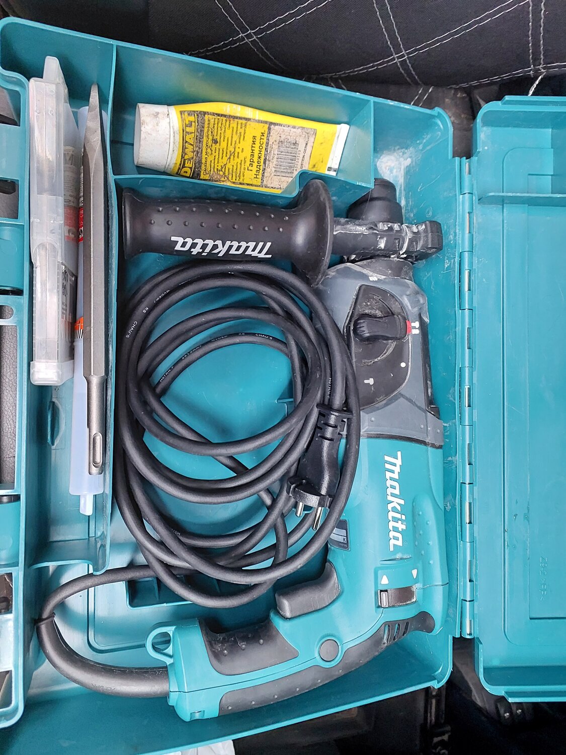 перфоратор makita, перфоратор makita hr 2470, перфоратор макита, makita hr 2470, перфоратор макита под бур 18 мм
