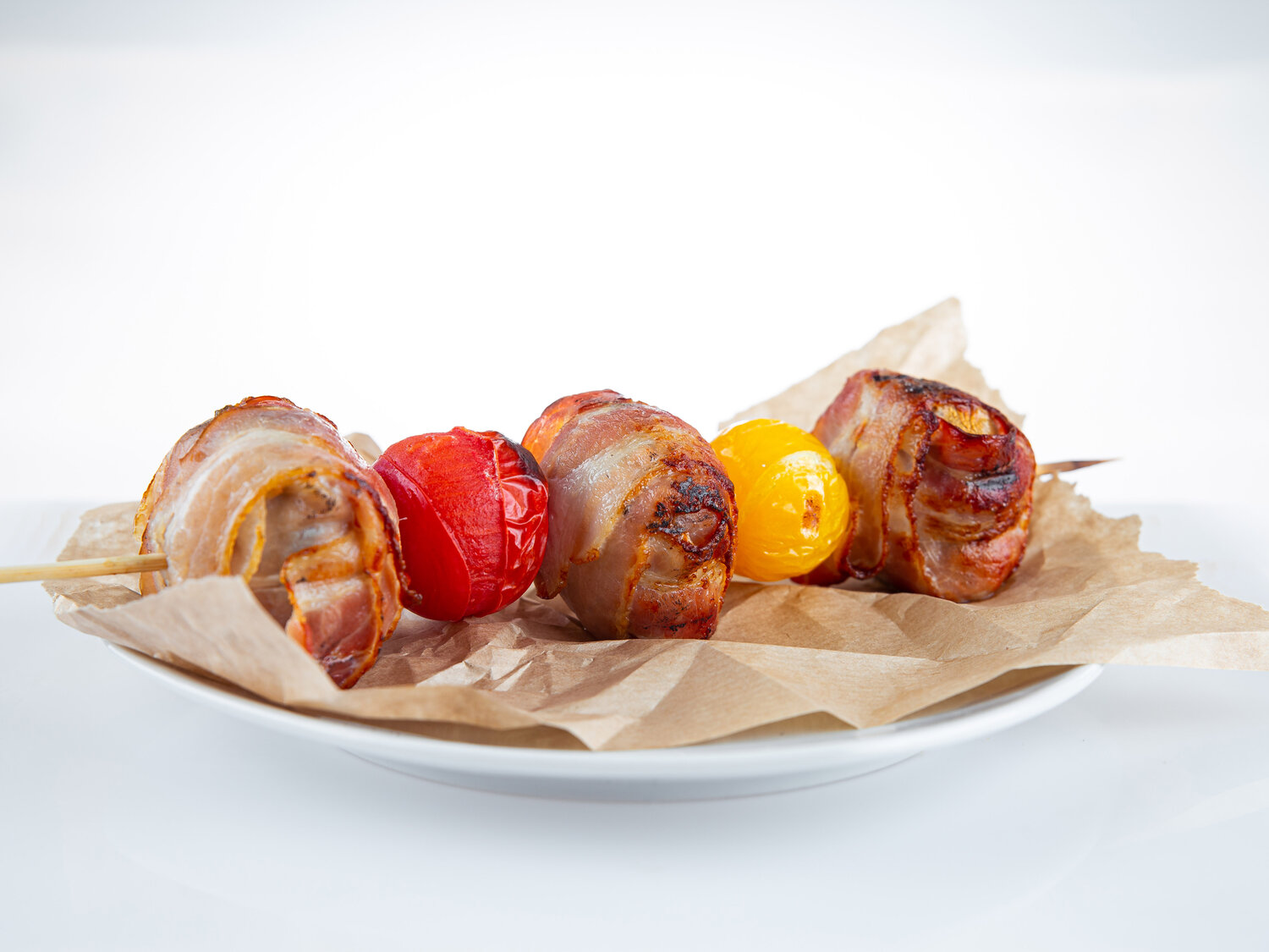 еда, шашлык, блюда, шашлык на белом фоне, шашлык доставка