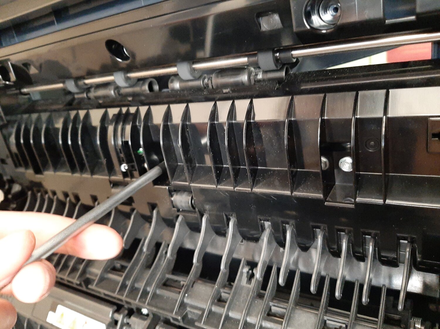 epson m105 замятие бумаги, каретка принтера epson 1410 с печатающей головкой, принтер brother hl-5130, печатающая головка hp, промыть печатающую головку canon 1800