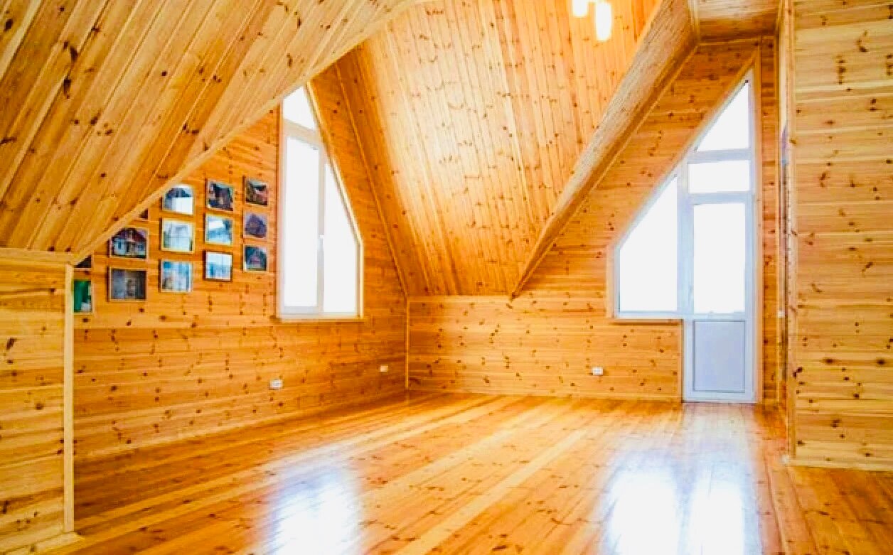 отделка мансарды вагонкой, вагонка на мансарде, обшивка вагонкой, отделка вагонкой, вагонка отделка