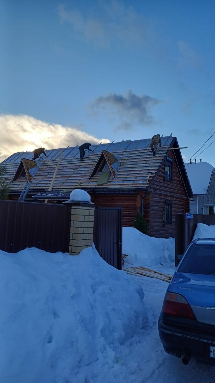 снег с крыши, крыша, уборка снега с крыш, снег, крыша дома