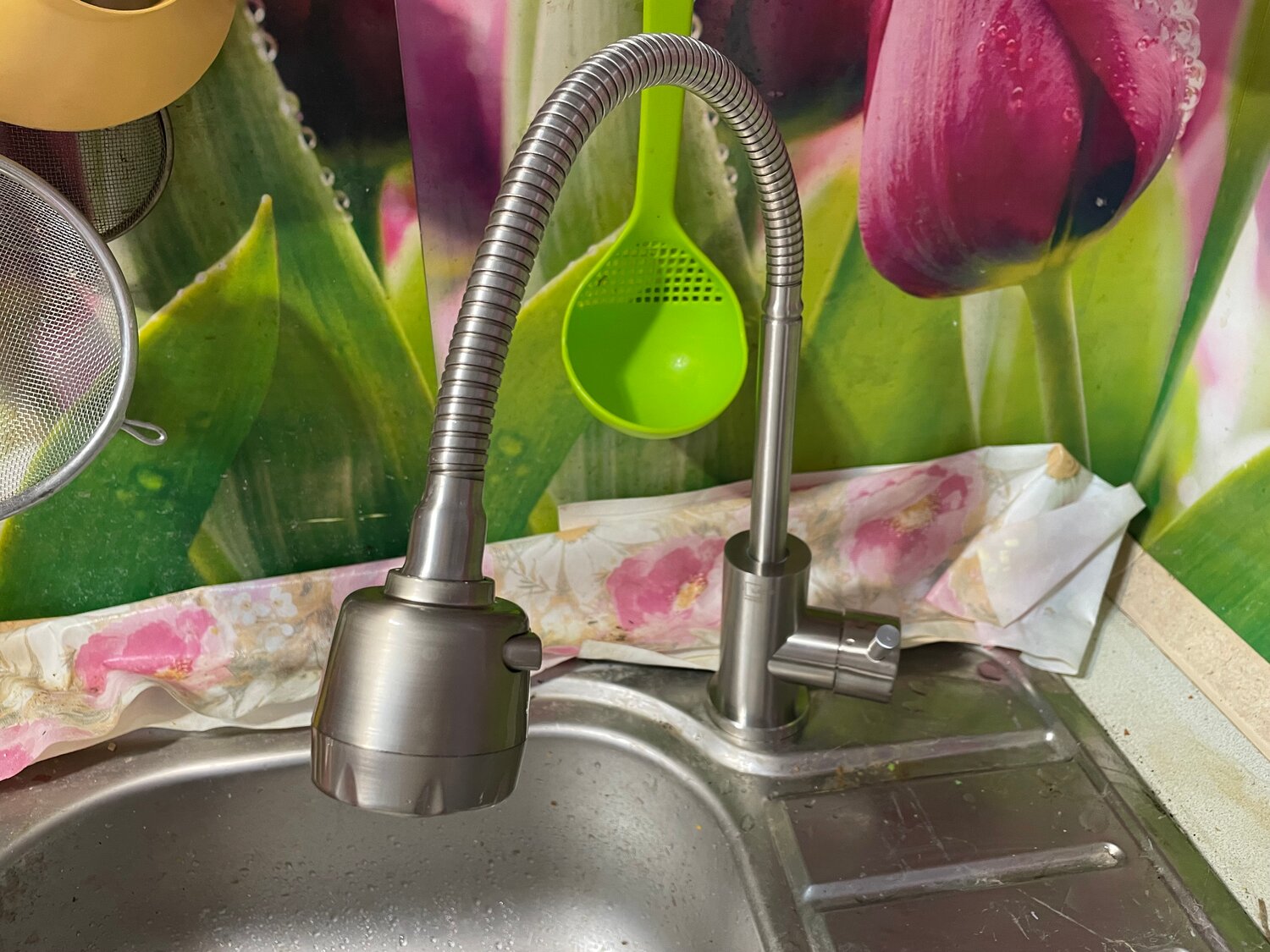 смеситель для кухни с гибким изливом venta va3008e, смеситель для кухни гибкий, смеситель для кухни 35k mixline mlss-0302 гибкий металлический излив, смеситель для кухни с гибким изливом, гибкий излив для кухонного смесителя