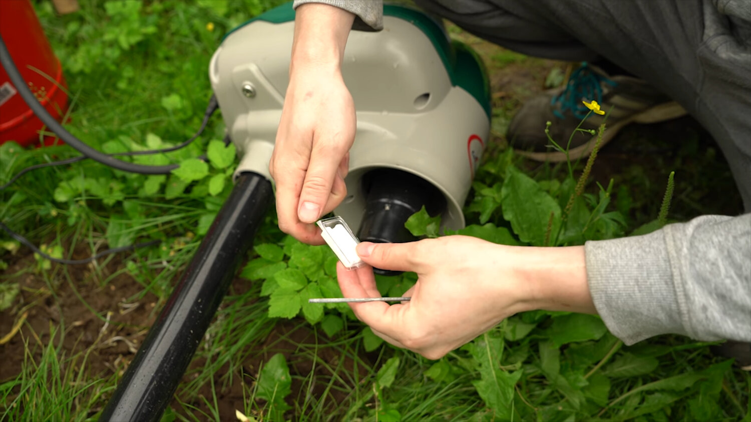 электрический триммер, электрический триммер для травы, триммер бензиновый, триммер садовый, бензиновый садовый пылесос ryobi rbv26b