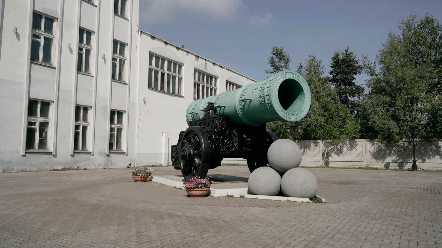 царь пушка ижевск, памятник царь пушка, царь пушка в москве, пушка, царь пушка донецк