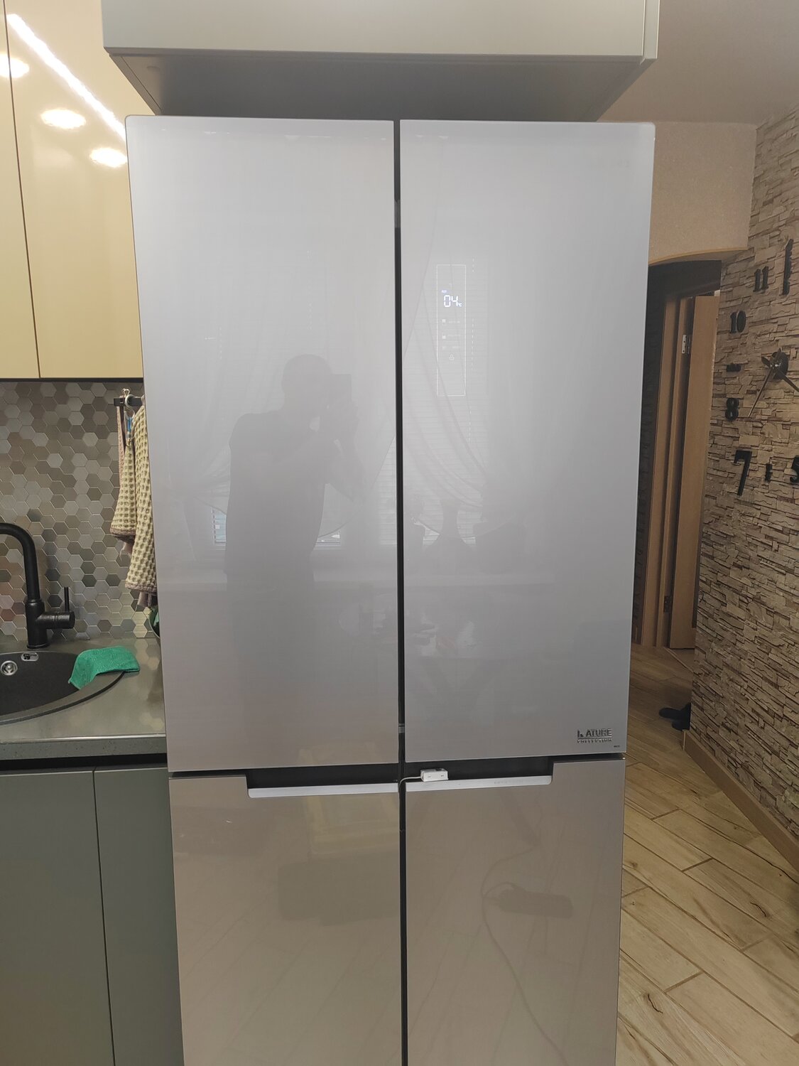 холодильник новый, бытовая техника холодильник, многокамерный холодильник цвета нержавеющая сталь, черный холодильник, холодильник side by side