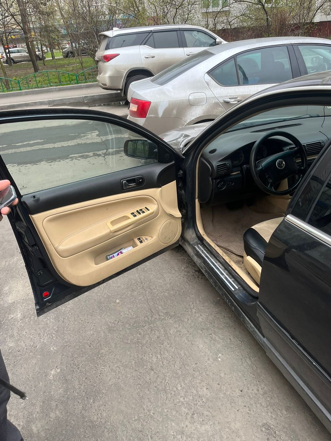 mercedes benz e class w 211, volkswagen passat b 5 рестайлинг, volkswagen passat b5 салон, мерседес w 211, фольксваген пассат б5 бежевый салон