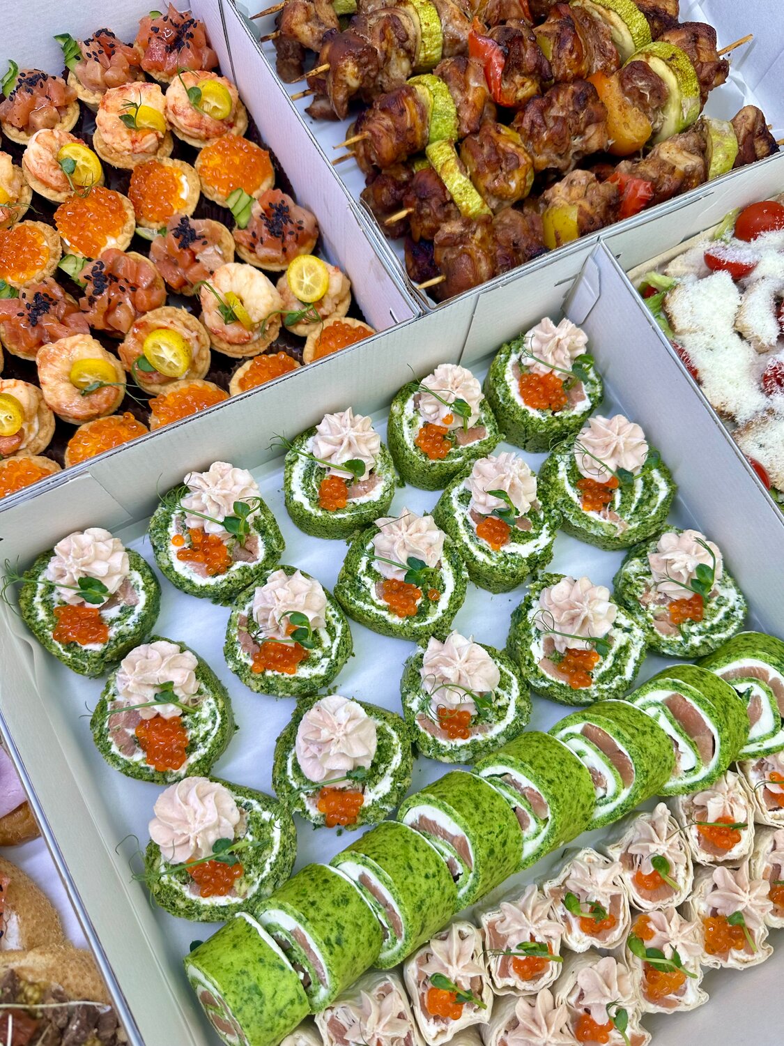 фуршет закуска, закуски для фуршета брускетты, закуска, кейтеринг закуски, фуршетная закуска