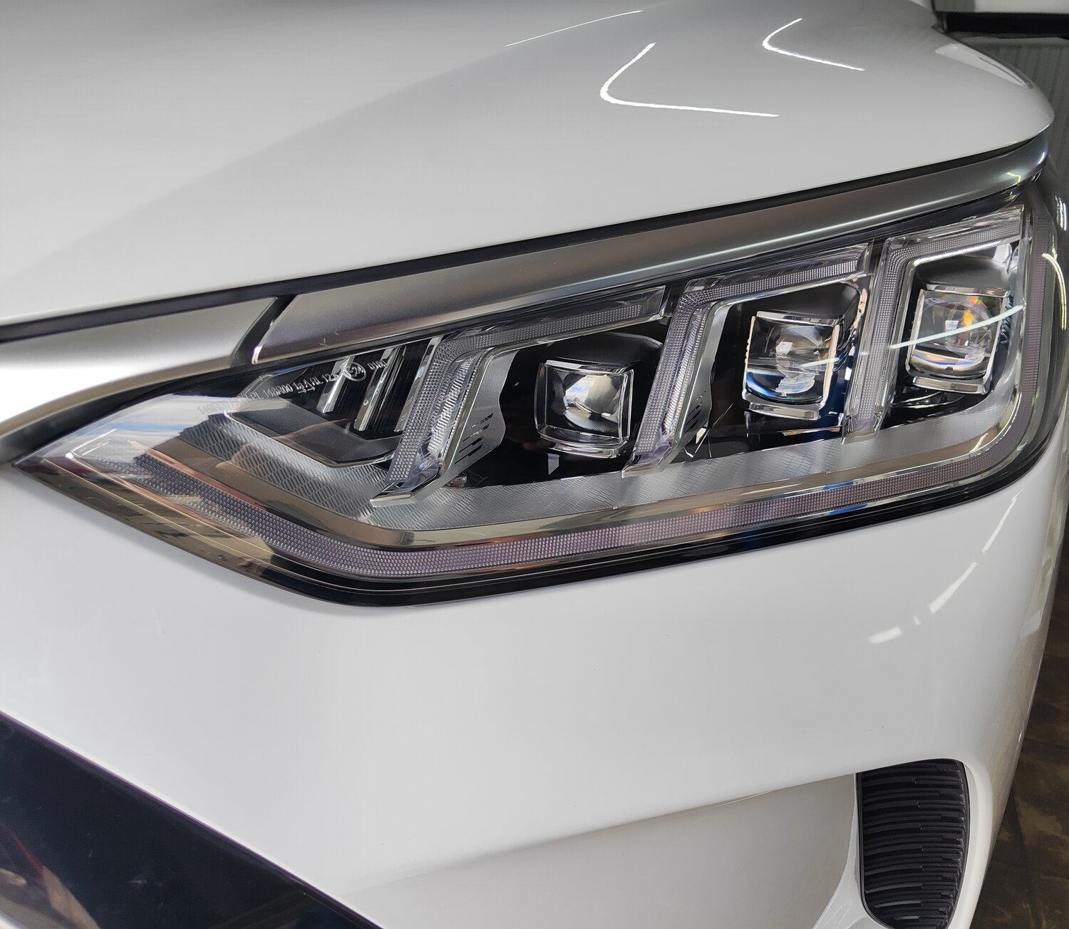 автомобиль, авто, новые автомобили, передние фары, диодная фара