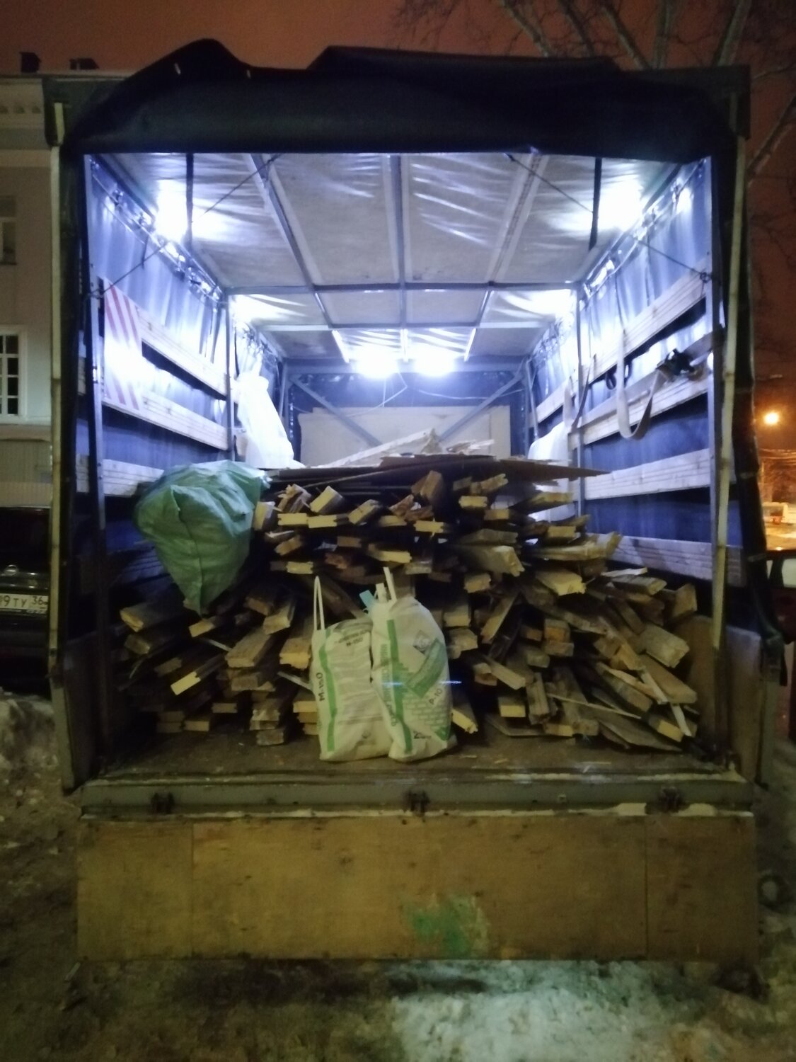 сушка дров, техника, брус, на который клались дрова для сушки, склад, оборудование