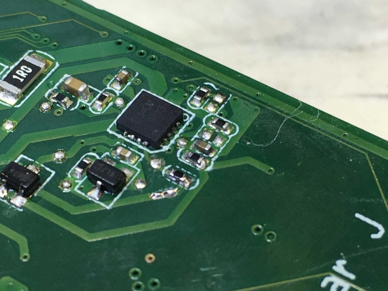 деталь, плат, отгнившие элементы и микросхемы, 5807mp микросхема, electronics