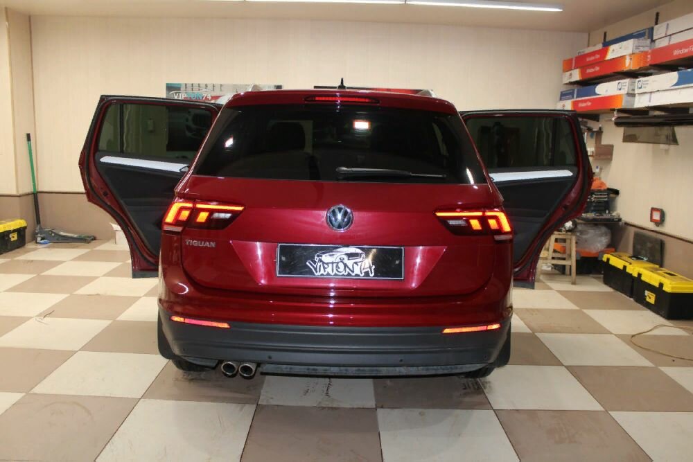 volkswagen tiguan, тигуан коннект красный, tiguan 500 лс, volkswagen tiguan стайлинг, Audi Q7 II