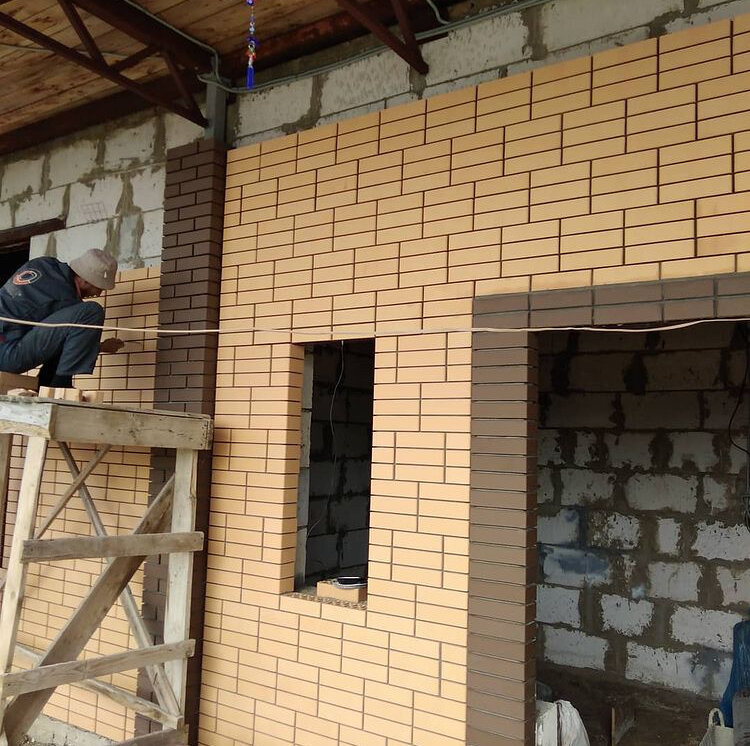 кирпичная кладка, облицовочный кирпич, внутренние перегородки из кирпича, перемычки из клинкерного кирпича, кладка оконных проемов