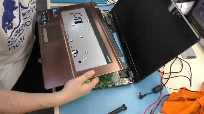 Не работают кнопки на клавиатуре ноутбука – Ремонт