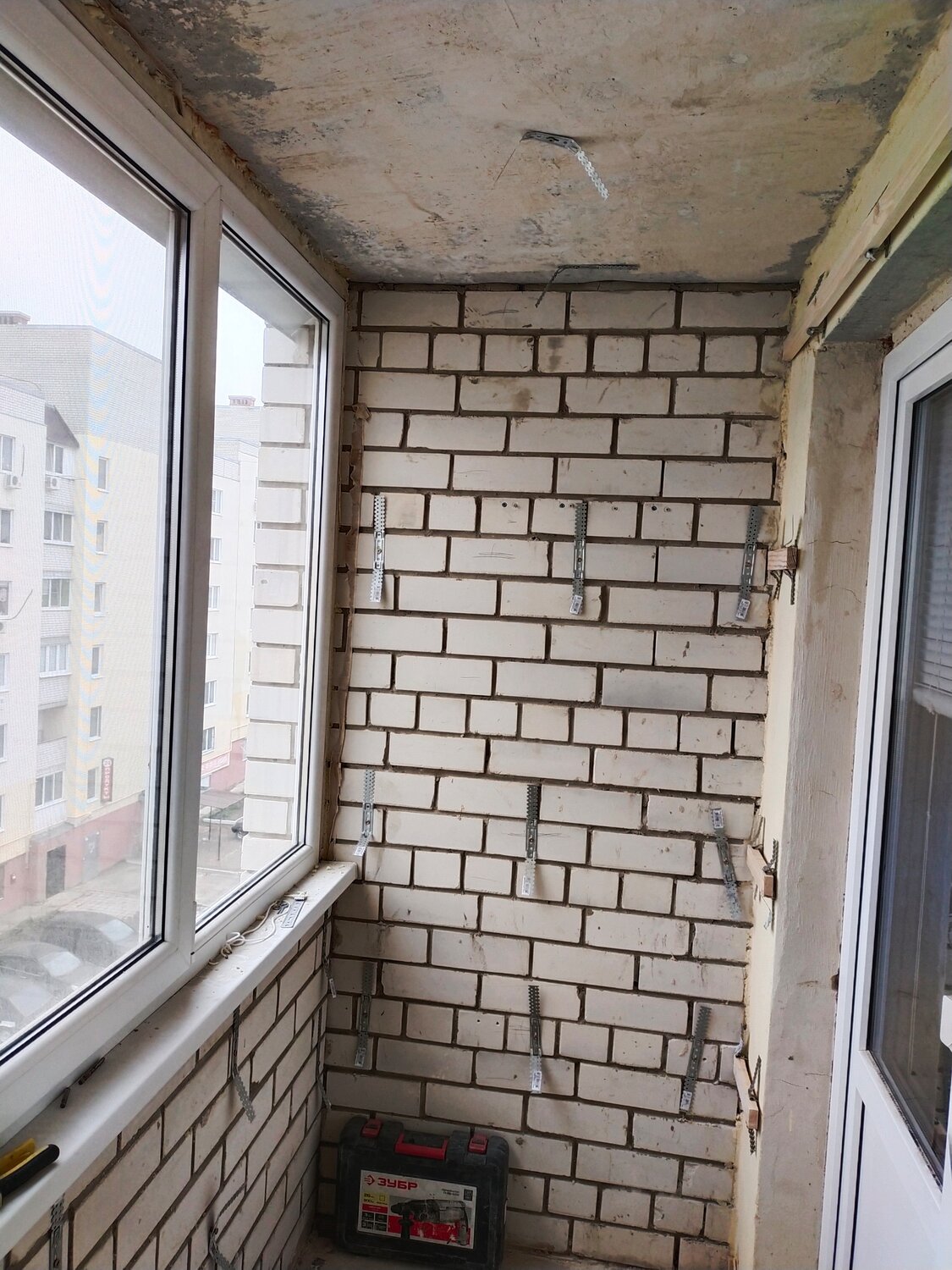 лоджия без отделки, лоджия, балкон, балкон от застройщика, коркино первомайский ул. надежды 1 кв.68