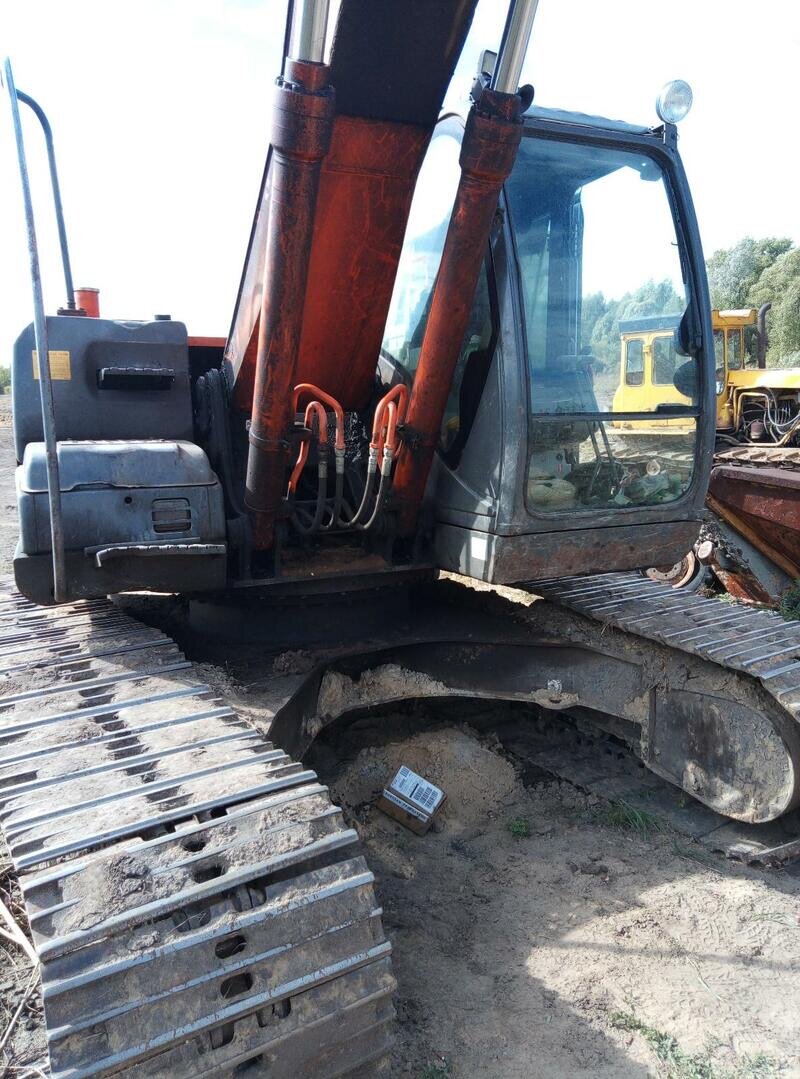 экскаватор, спецтехника экскаватор, гусеничный экскаватор hitachi zx180lcn-5g, hitachi 120 экскаватор, экскаватор строительный