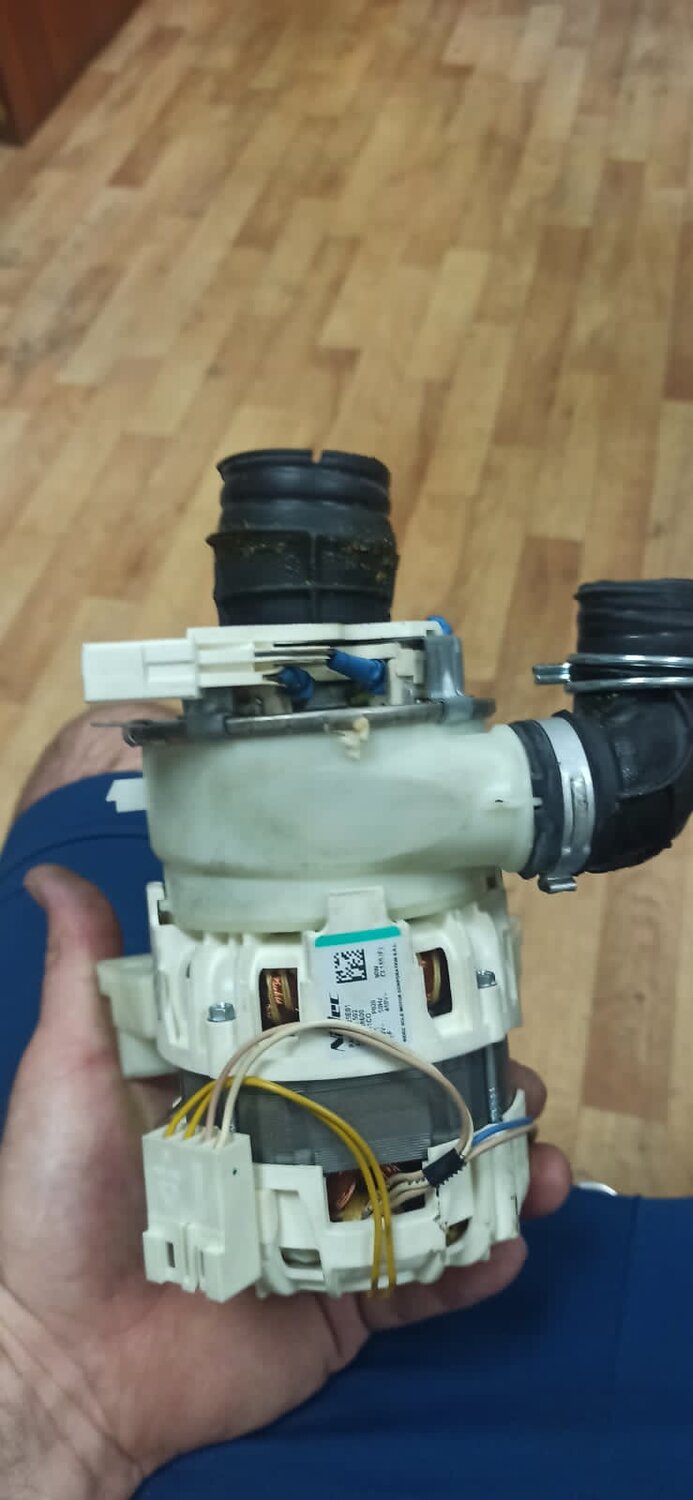 насос циркуляционный с тэном для посудомоечной машины electrolux 140002106015, насос циркуляционный electrolux 1505215002, насос циркуляционный для посудомоечной машины electrolux 140000397020, циркуляционный насос для посудомоечной машины delonghi ddw06f, рециркуляционный насос electrolux