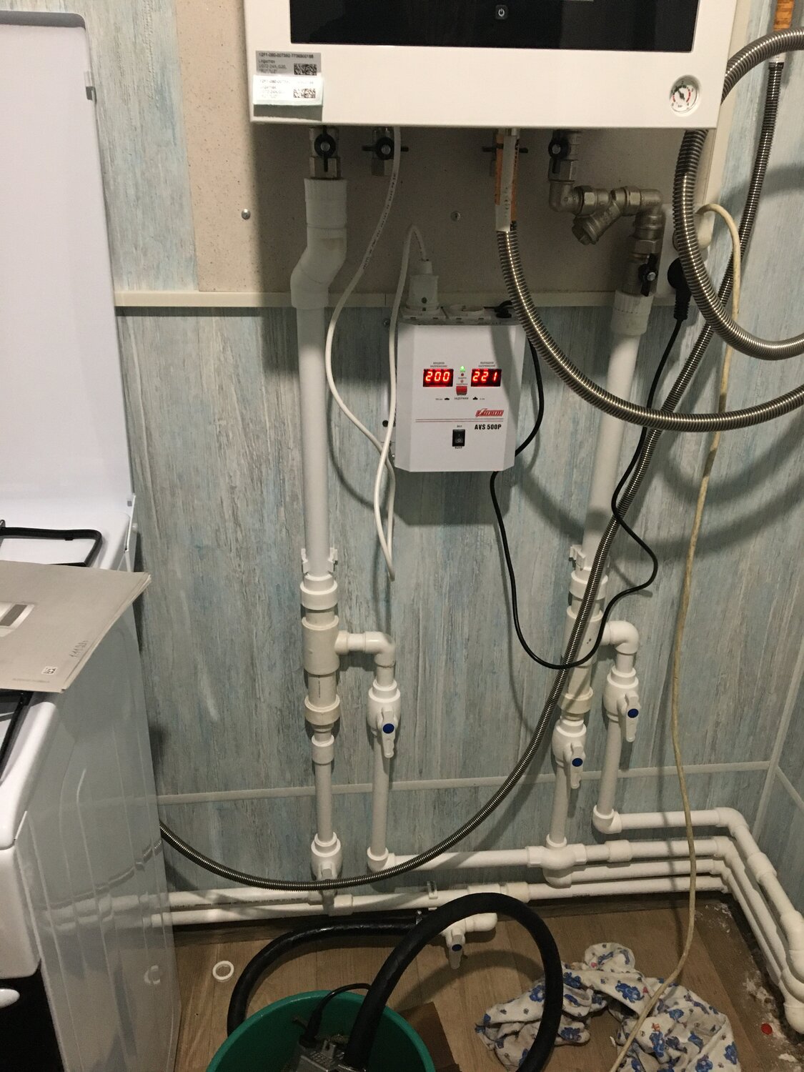 стабилизатор штиль инстаб 7000, газовый котел с счетчиком, подпитка газового котла водой, обвязка газового котла baxi 24f, обвязка котла иммергаз