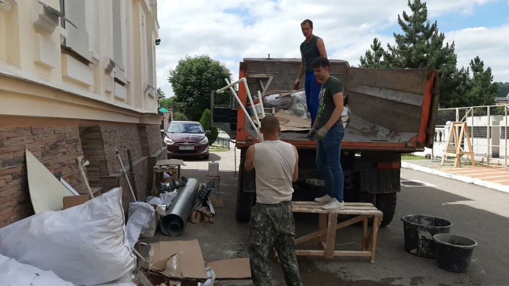 грузчики, грузчики псков, вывоз мусора камаз грузчики, вывоз мусора 1.5 тонн, строительный мусор