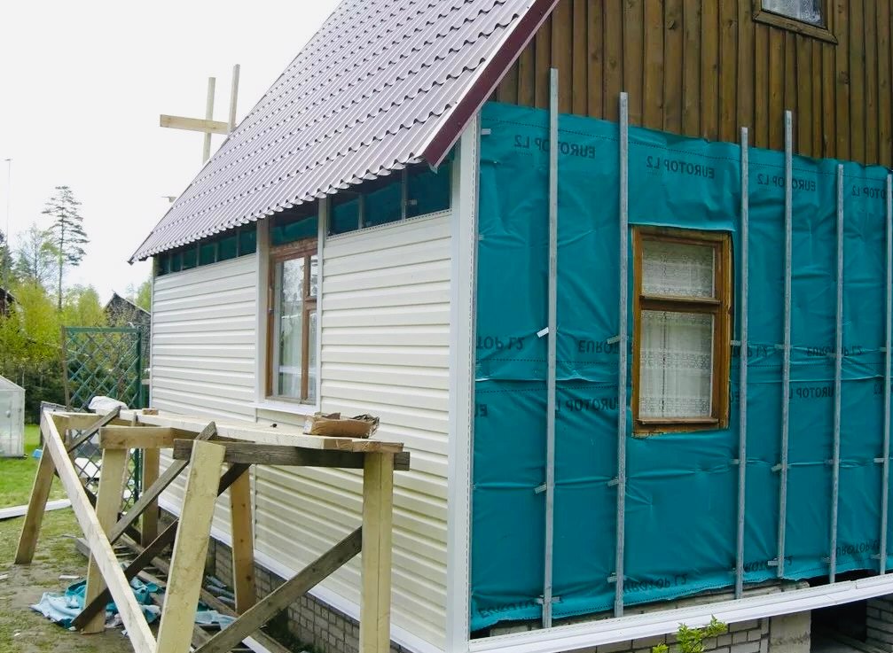 утепление под сайдинг, обшивка дома сайдингом своими руками пошагово, монтаж обрешетки под сайдинг, обрешетка под металлосайдинг, обшивка сайдингом дома